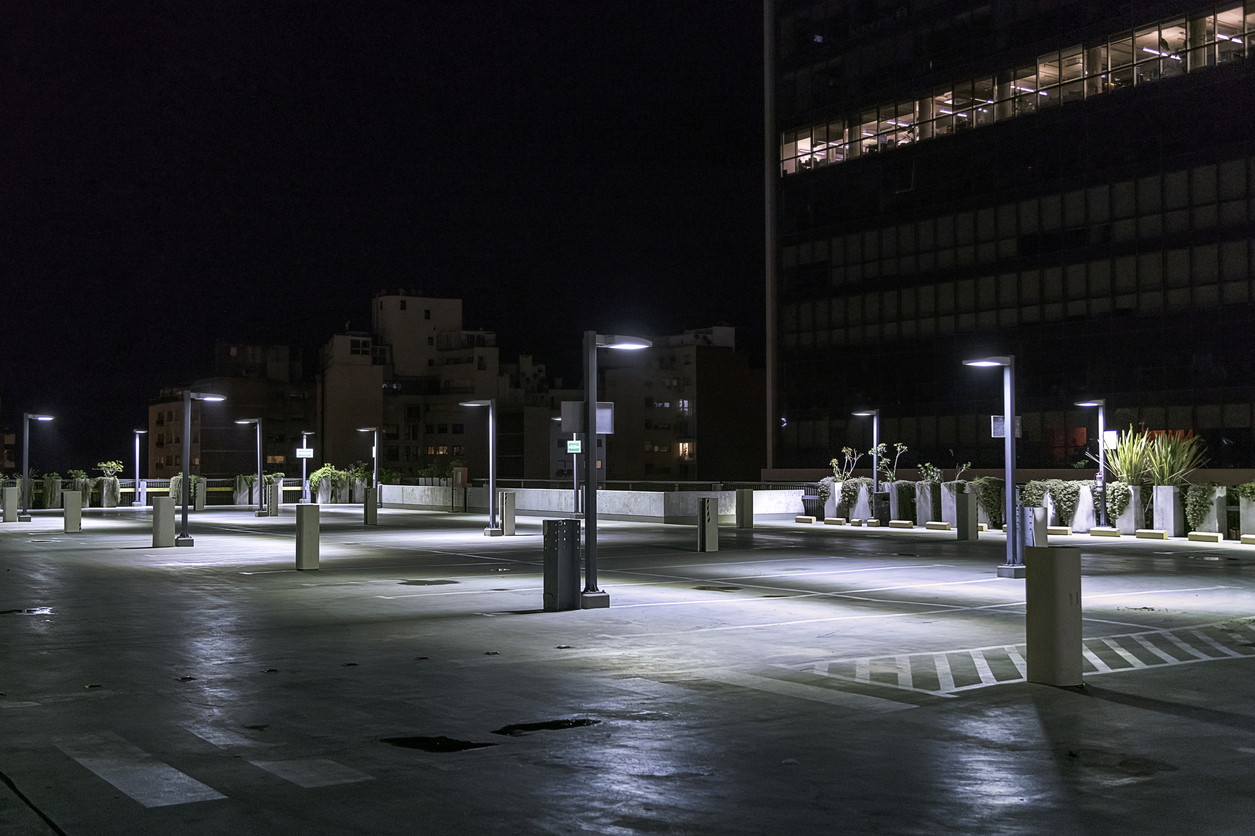 The Role of Industrial Lighting in the Security of Commercial Properties